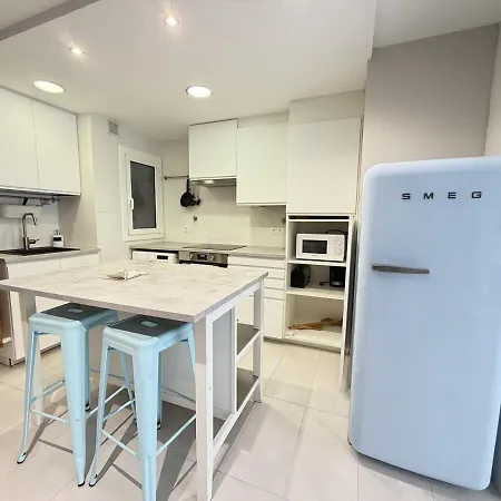 & Chill By Claire Homes Castelldefels